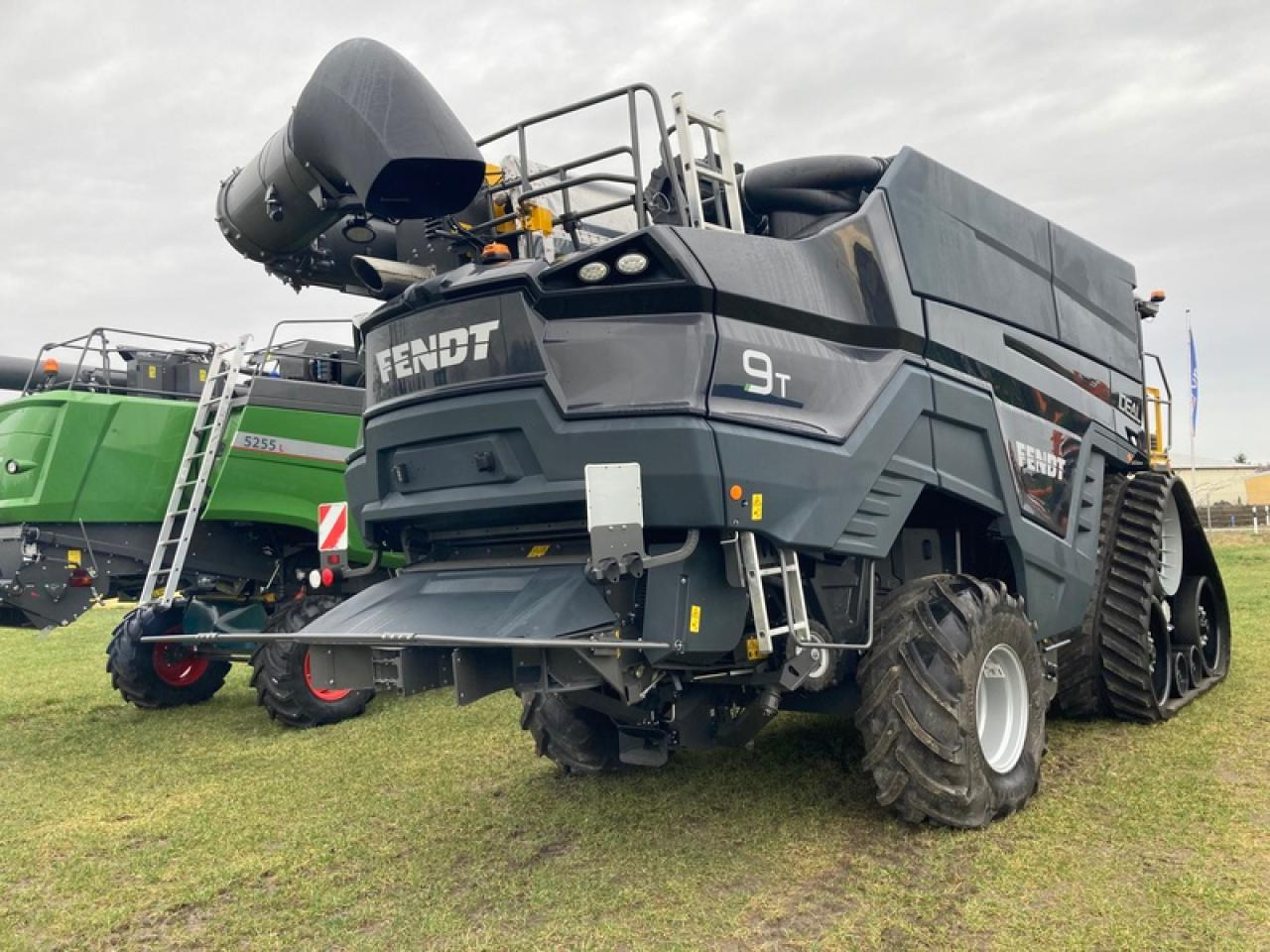 Fendt IDEAL 9 INKL. SCHNEIDWERK+WAGEN - Máy gặt đập: hình 4 Fendt IDEAL 9 INKL. SCHNEIDWERK+WAGEN - Máy gặt đập: hình 4