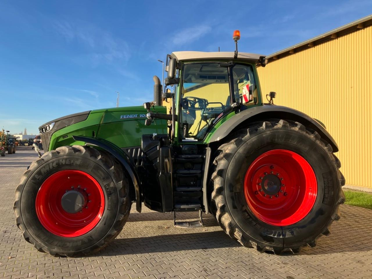 Fendt VARIO 1050 - Máy cày: hình 2 Fendt VARIO 1050 - Máy cày: hình 2