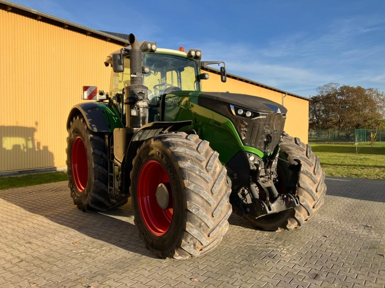 Fendt VARIO 1050 - Máy cày: hình 4 Fendt VARIO 1050 - Máy cày: hình 4