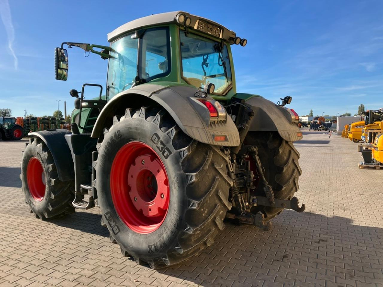Fendt VARIO 826 - Máy cày: hình 3 Fendt VARIO 826 - Máy cày: hình 3