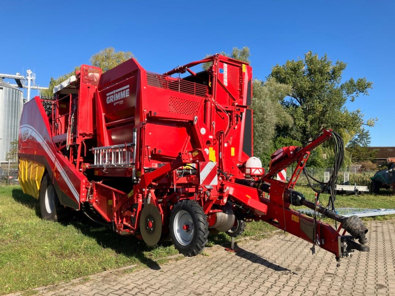 Grimme EVO 280 - Máy thu hoạch khoai tây: hình 1 Grimme EVO 280 - Máy thu hoạch khoai tây: hình 1