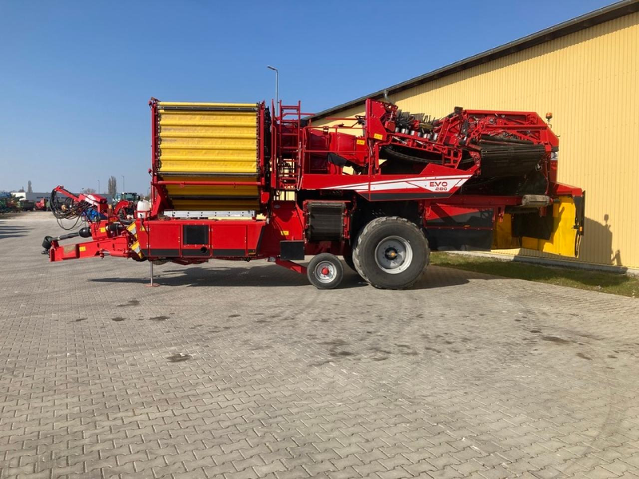 Grimme EVO 280 NONSTOP-BUNKER - Máy thu hoạch khoai tây: hình 2 Grimme EVO 280 NONSTOP-BUNKER - Máy thu hoạch khoai tây: hình 2