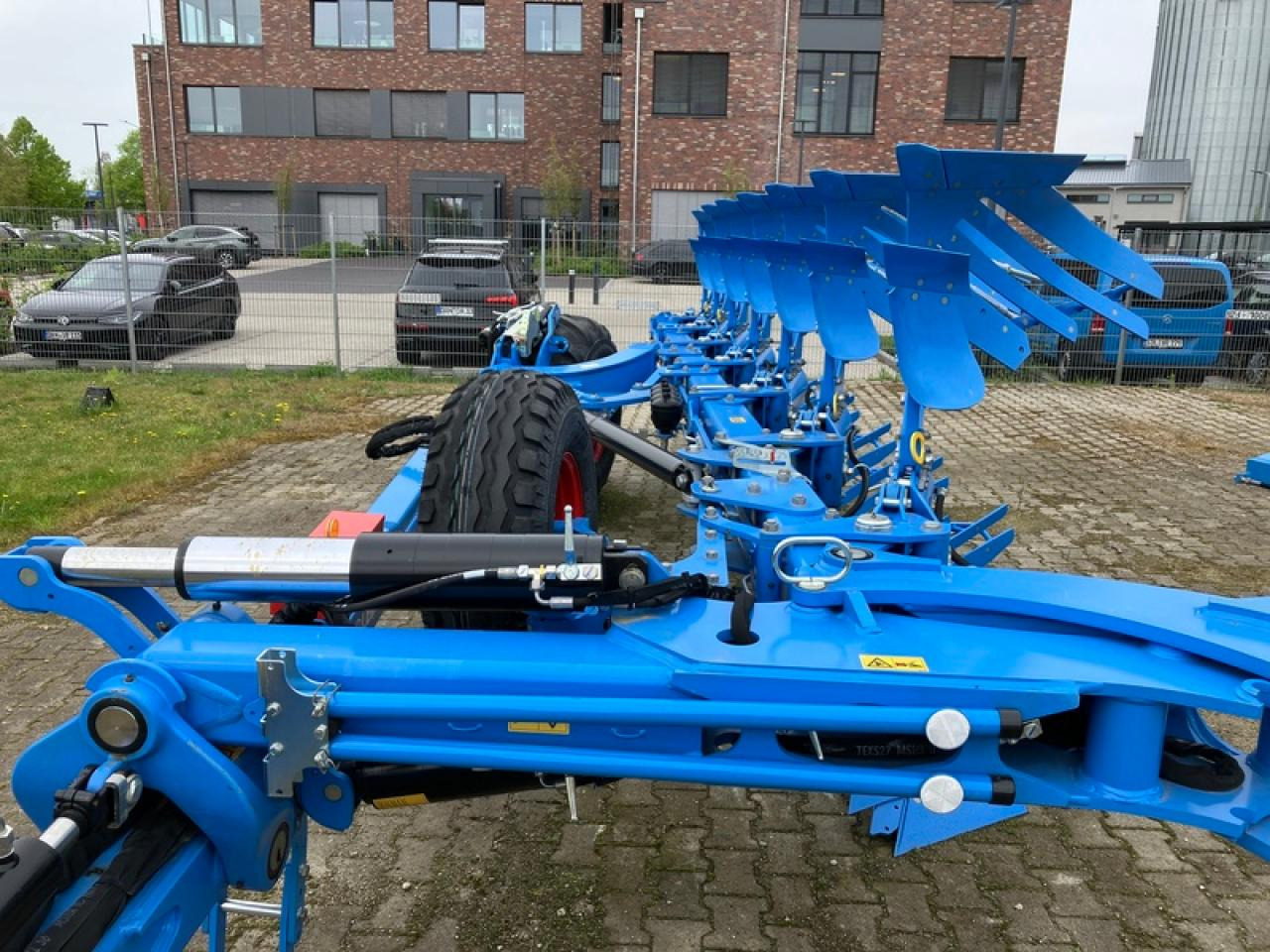 Lemken DIAMANT 16 V OFF+ONLAND - Cày: hình 3 Lemken DIAMANT 16 V OFF+ONLAND - Cày: hình 3