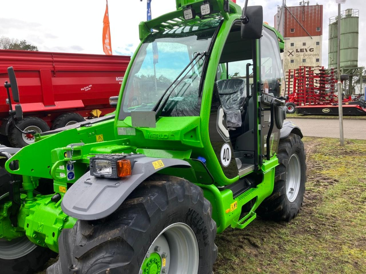 Merlo TF 38.10TT AKTION - Xe nhấc hình viễn vọng kính: hình 2 Merlo TF 38.10TT AKTION - Xe nhấc hình viễn vọng kính: hình 2