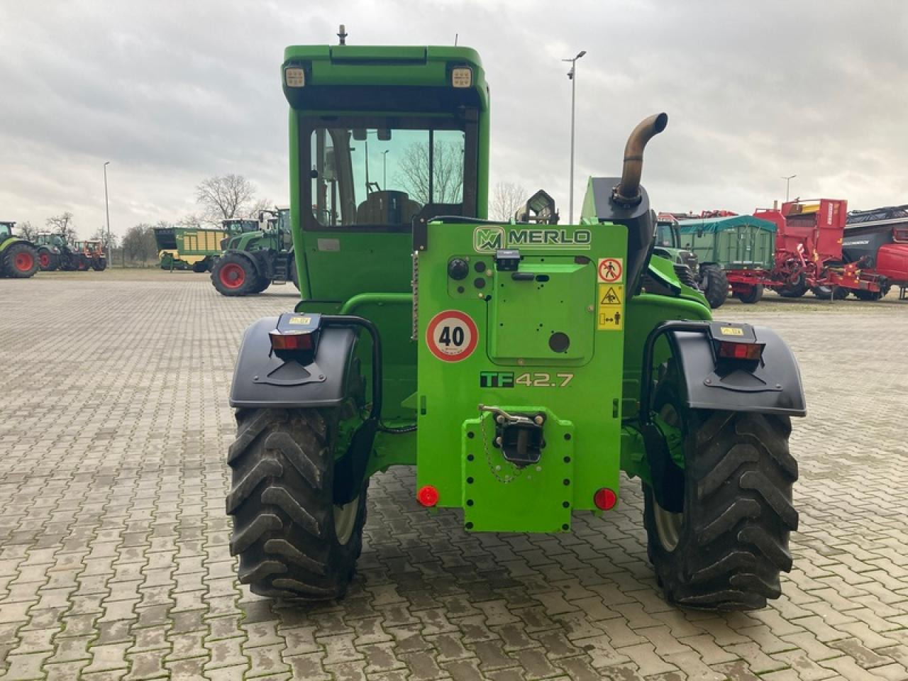 Merlo TF42.7-140 - Xe nhấc hình viễn vọng kính: hình 3 Merlo TF42.7-140 - Xe nhấc hình viễn vọng kính: hình 3