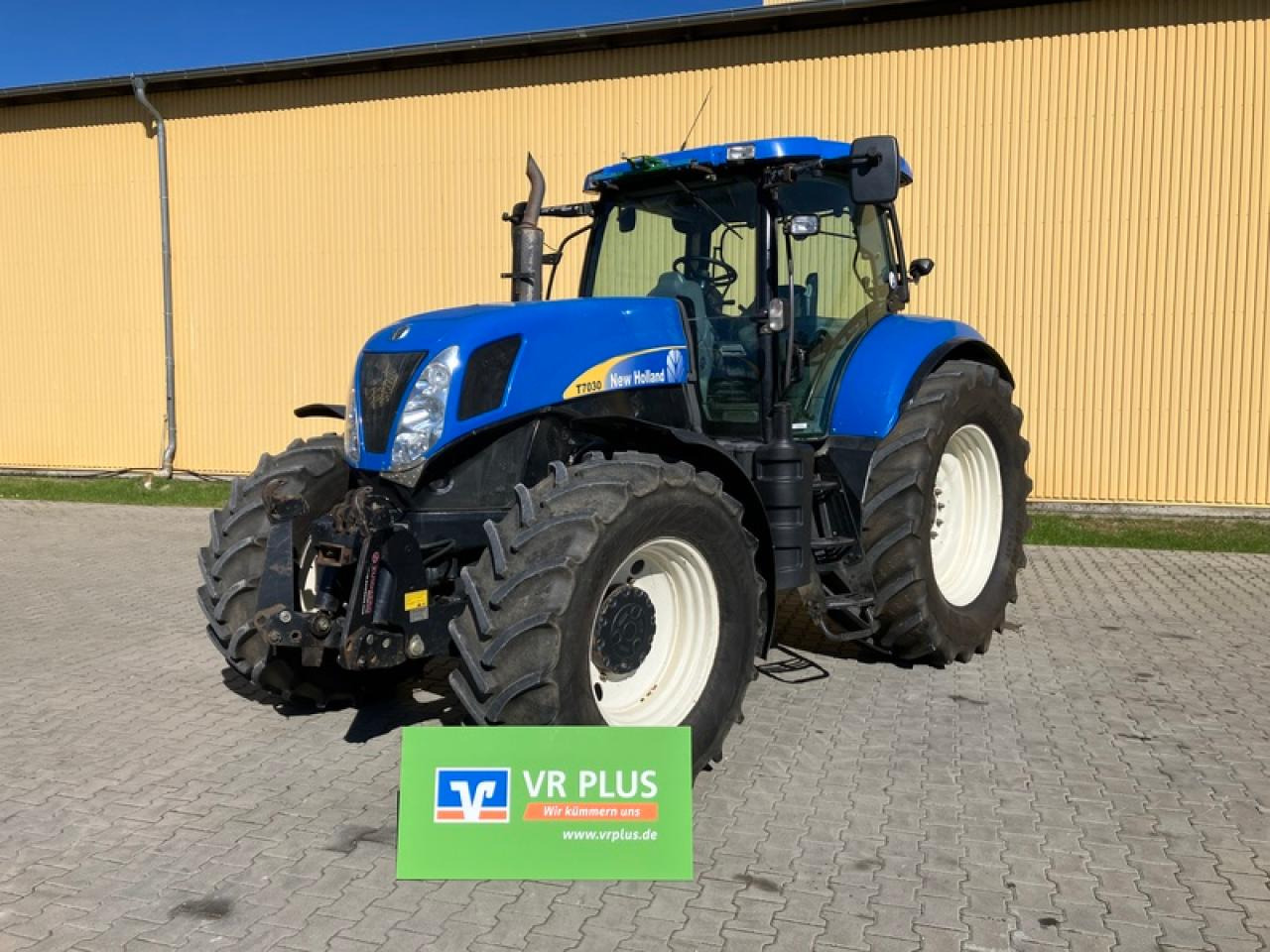 New Holland T7030 // GPS STARFIRE 6000 - Máy cày: hình 1 New Holland T7030 // GPS STARFIRE 6000 - Máy cày: hình 1