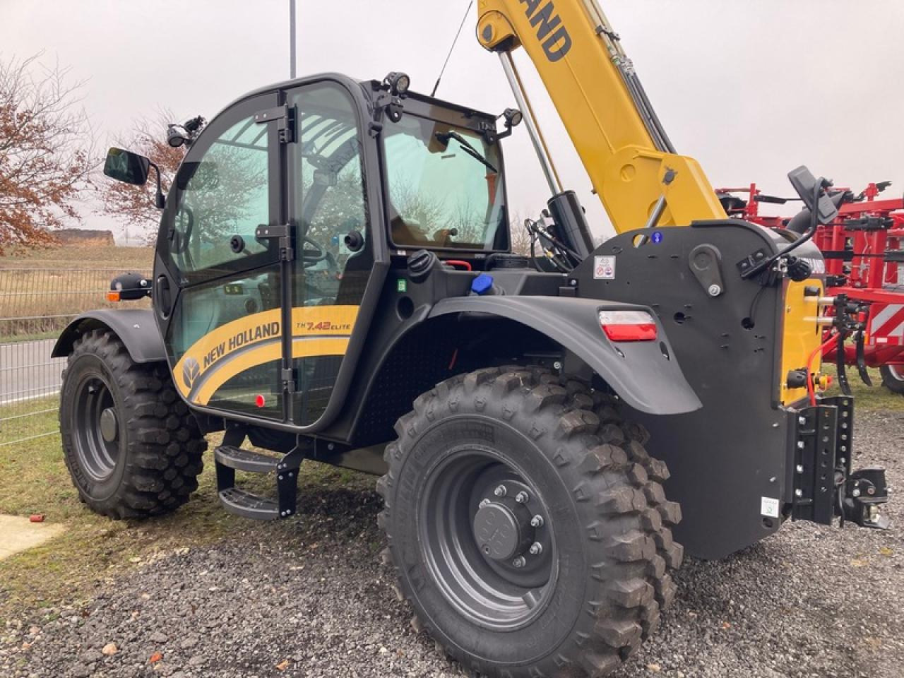 New Holland TH7.42 ELITE AKTION - Xe nhấc hình viễn vọng kính: hình 2 New Holland TH7.42 ELITE AKTION - Xe nhấc hình viễn vọng kính: hình 2