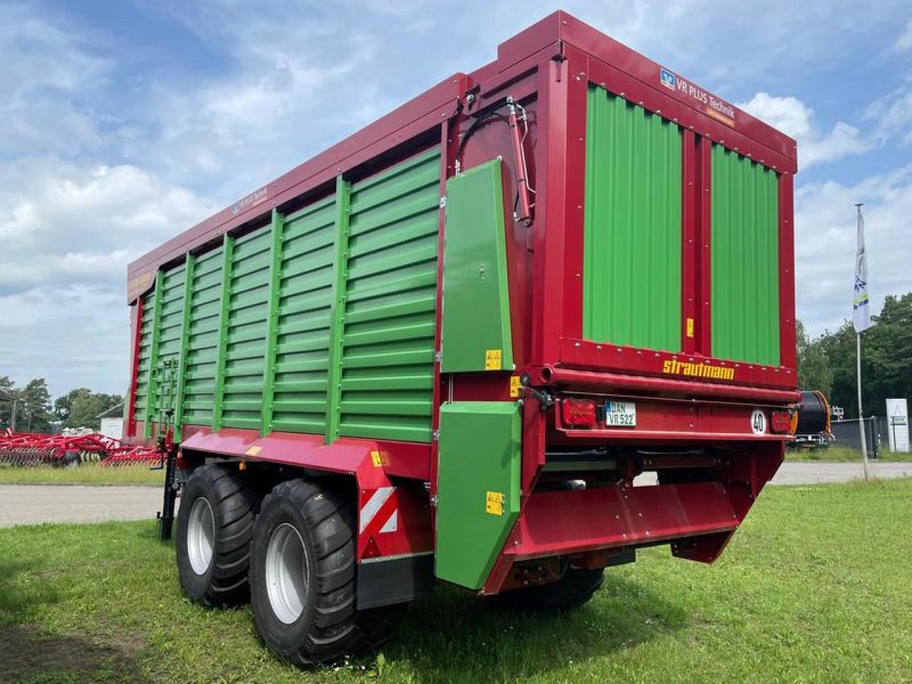 Strautmann GIGA 460 DOAKTION - Toa kéo nhỏng/ Xe đổ: hình 5 Strautmann GIGA 460 DOAKTION - Toa kéo nhỏng/ Xe đổ: hình 5