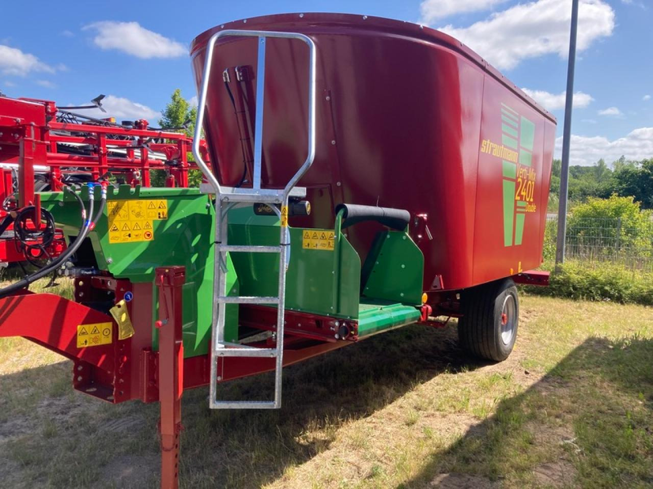 Strautmann VERTIMIX 2401DAKTION - Xe trộn thức ăn gia súc: hình 1 Strautmann VERTIMIX 2401DAKTION - Xe trộn thức ăn gia súc: hình 1