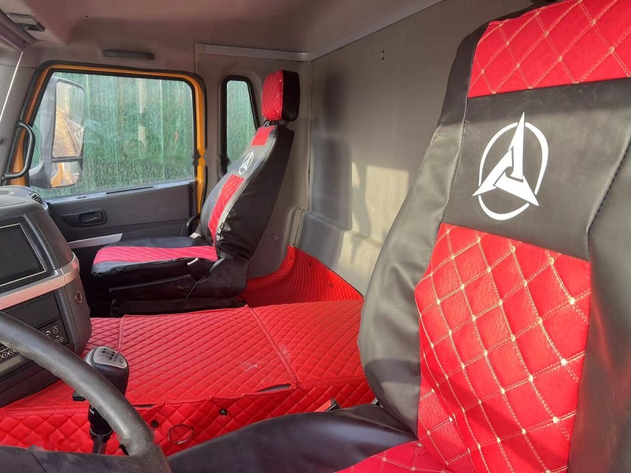 Cẩu bánh lốp Palfinger Sany Factory Direct Sale of Used SANY 75 Ton High-Powerful Truck Cran: hình 7 Cẩu bánh lốp Palfinger Sany Factory Direct Sale of Used SANY 75 Ton High-Powerful Truck Cran: hình 7