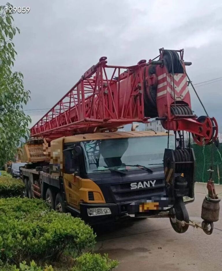 Sany - Cẩu bánh lốp: hình 2 Sany - Cẩu bánh lốp: hình 2