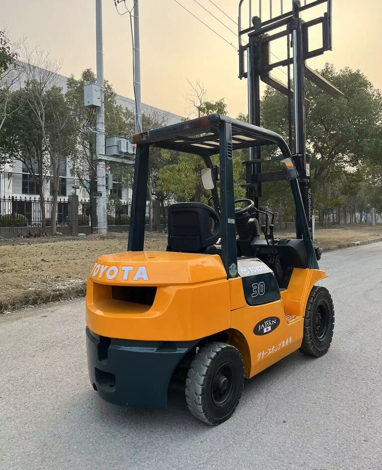 Xe nâng diesel Toyota 7FD30 8FD30 7FD35 3ton 5ton forklift for sale: hình 7