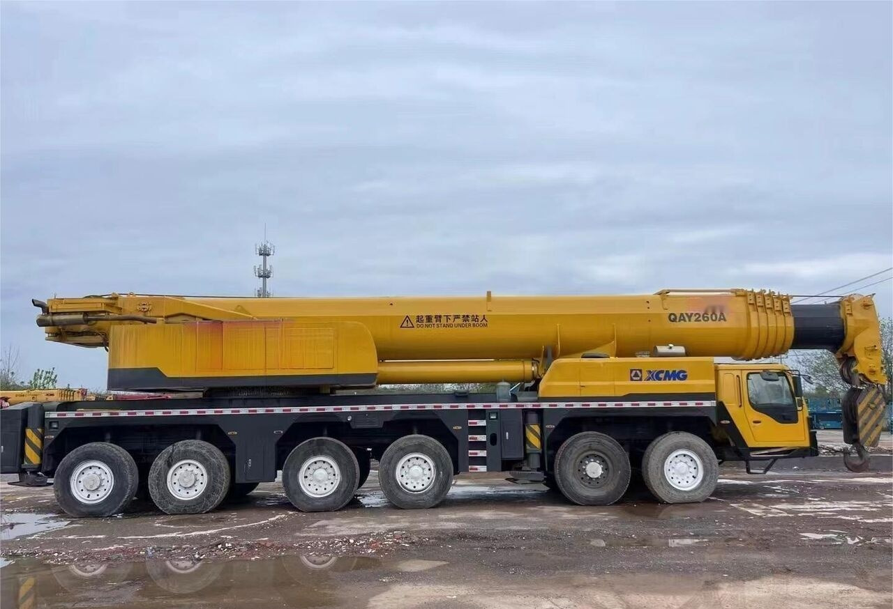 XCMG QAY260A - Cẩu bánh lốp: hình 3 XCMG QAY260A - Cẩu bánh lốp: hình 3