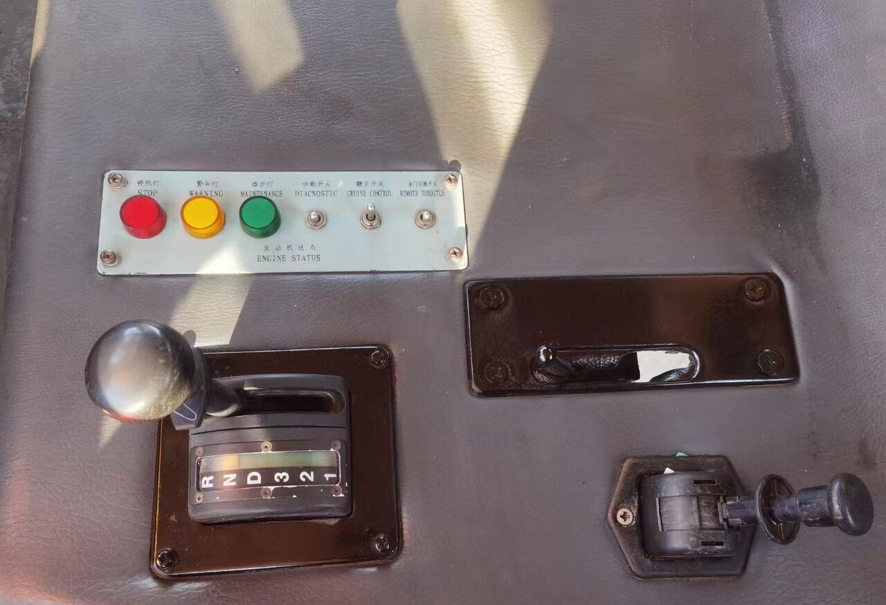 Cho thuê XCMG QY25K QY30K QY70K QY70KC truck crane XCMG QY25K QY30K QY70K QY70KC truck crane: hình 6