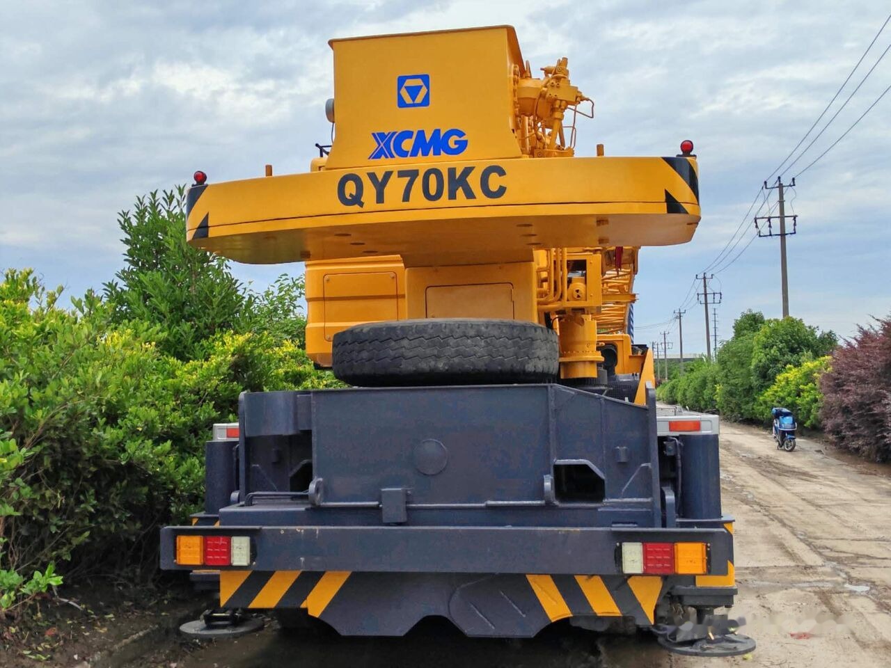 XCMG QY70KC QY70KA XCT70 50 60 80 100 130 - Cẩu bánh lốp: hình 4 XCMG QY70KC QY70KA XCT70 50 60 80 100 130 - Cẩu bánh lốp: hình 4