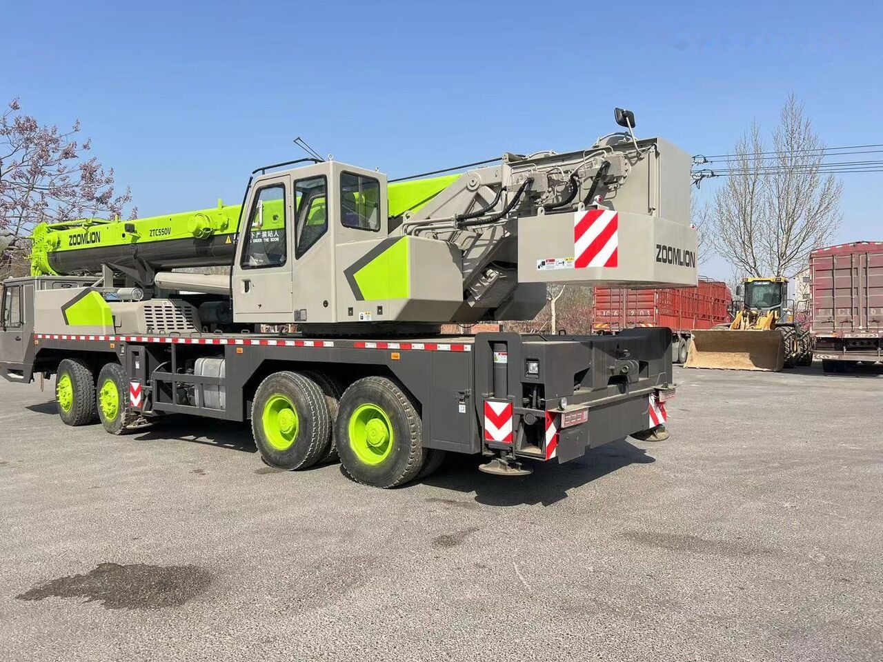 Zoomlion Second-hand Zoomlion ZTC500V 50 tons 70 tons 80 tons 100 tons tr - Cẩu bánh lốp: hình 5 Zoomlion Second-hand Zoomlion ZTC500V 50 tons 70 tons 80 tons 100 tons tr - Cẩu bánh lốp: hình 5