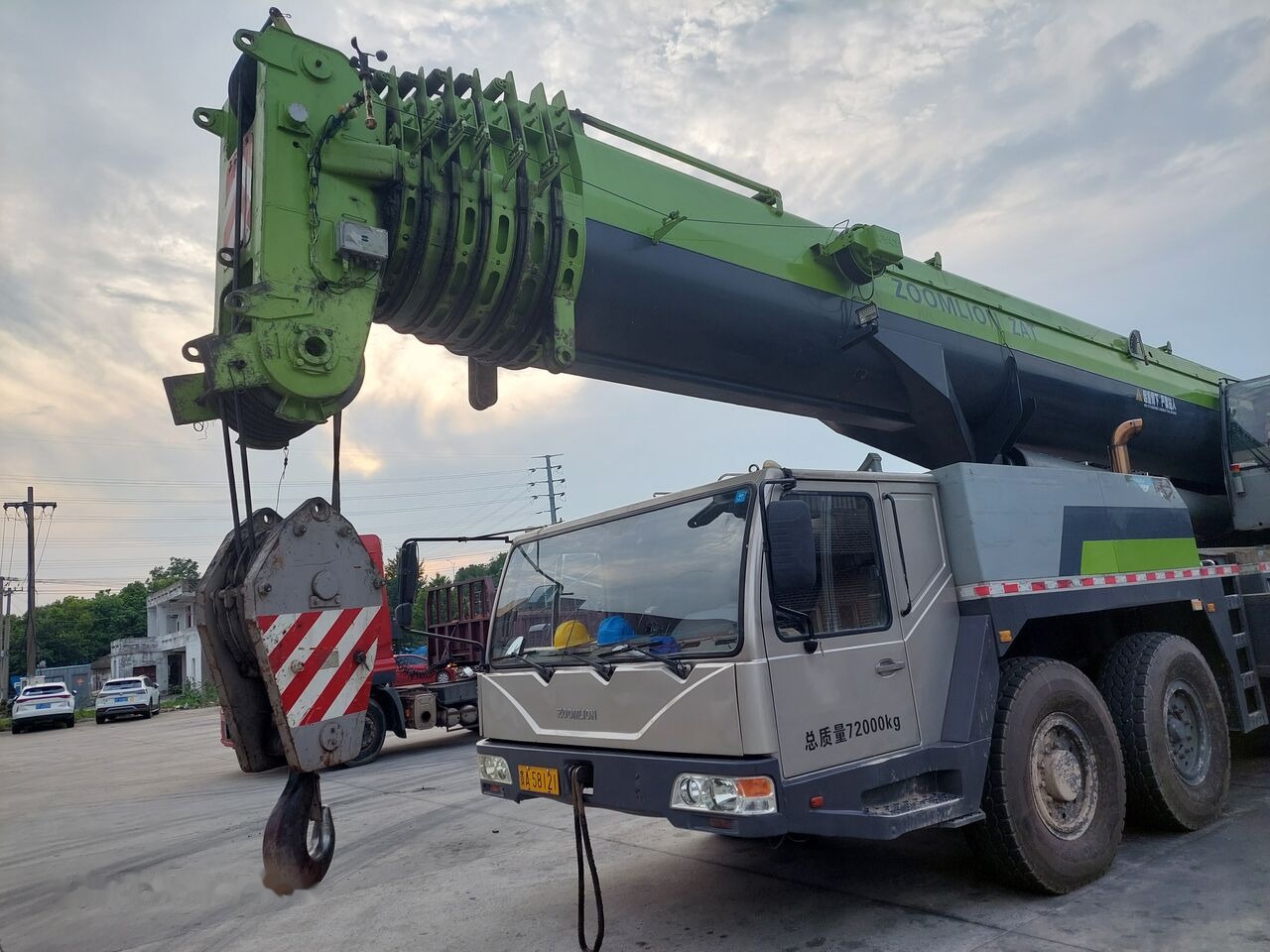 Zoomlion ZAT2600V 260T 260ton 220t 220ton - Cẩu bánh lốp: hình 1 Zoomlion ZAT2600V 260T 260ton 220t 220ton - Cẩu bánh lốp: hình 1