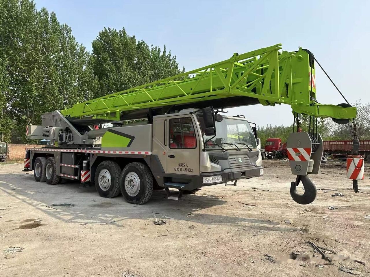 Zoomlion ZTC700V ZTC800V ZTC900V 50T 70T 80T 100T - Cẩu bánh lốp: hình 2 Zoomlion ZTC700V ZTC800V ZTC900V 50T 70T 80T 100T - Cẩu bánh lốp: hình 2