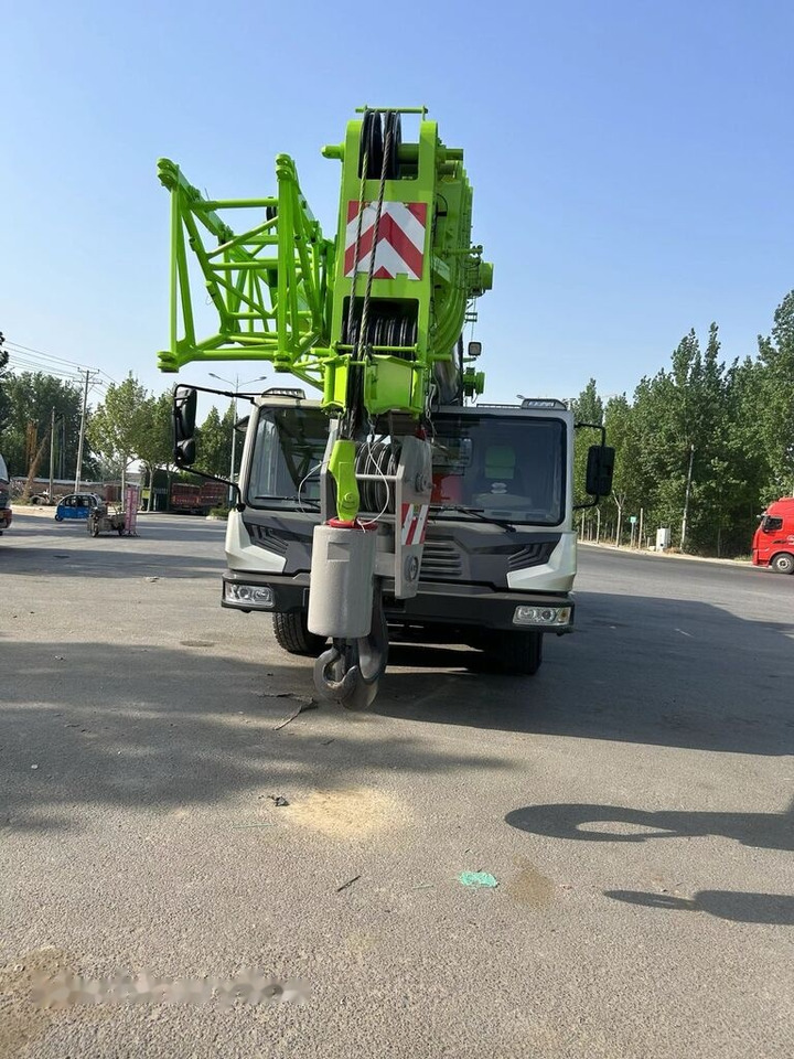 Zoomlion ZTC800V 80T ZTC800 ZTC500V - Cẩu bánh lốp: hình 3 Zoomlion ZTC800V 80T ZTC800 ZTC500V - Cẩu bánh lốp: hình 3