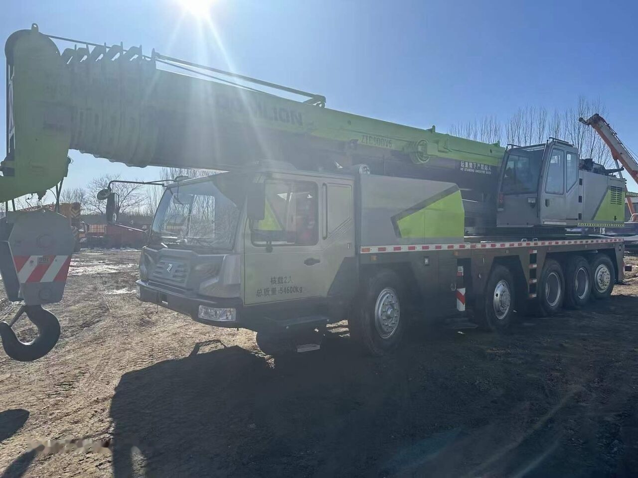 Zoomlion Zoomlion ZTC900V ZTC800V ZTC550V ZTC500V truck cranes - Cẩu bánh lốp: hình 3 Zoomlion Zoomlion ZTC900V ZTC800V ZTC550V ZTC500V truck cranes - Cẩu bánh lốp: hình 3