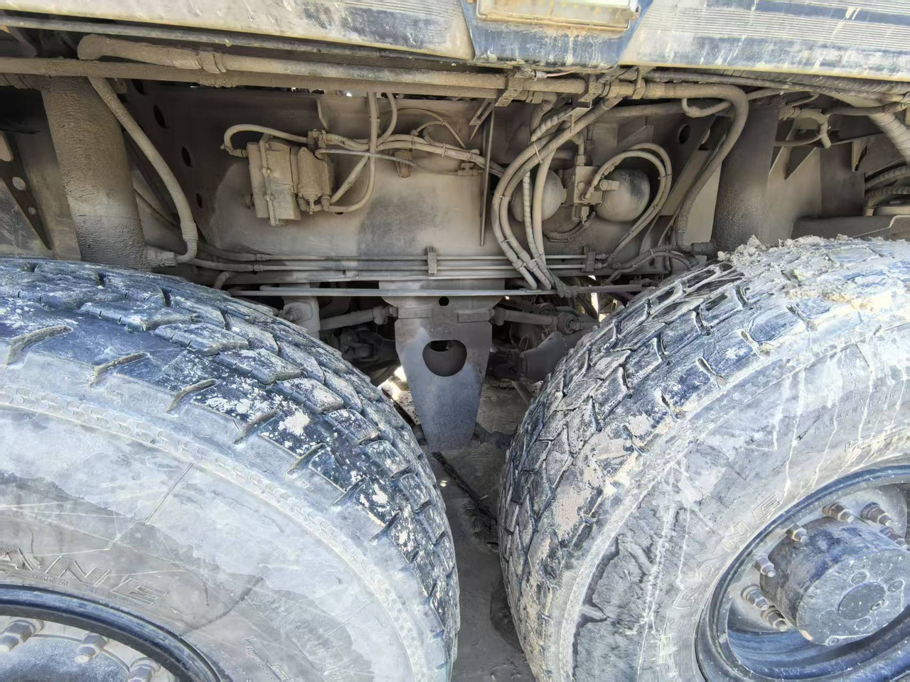 Sany xcmg zoomlion stc sac QY - Cẩu bánh lốp: hình 2 Sany xcmg zoomlion stc sac QY - Cẩu bánh lốp: hình 2