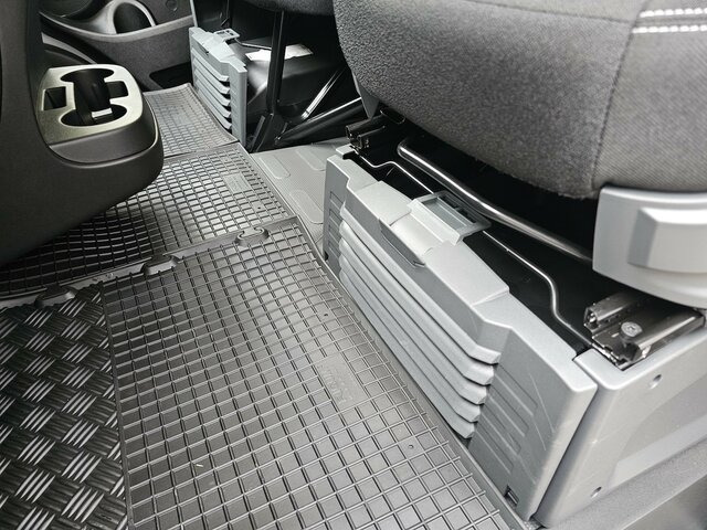 FIAT Ducato 120 L2H1 Premium Kabine + Visibility... - Xe van nhỏ gọn: hình 5 FIAT Ducato 120 L2H1 Premium Kabine + Visibility... - Xe van nhỏ gọn: hình 5