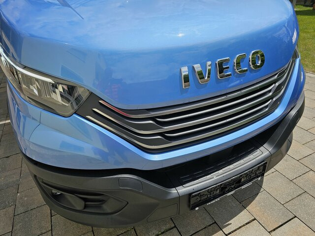 Xe tải nhỏ thùng kín mới IVECO Daily 35S18HA8 3.0 Hi-Matic AHK Tachograph LED: hình 33