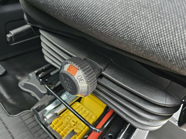 IVECO Daily 35S18HA8V DOKA Hi-Matic 12m³ L2H2 7 Sitze... - Xe van chở hàng, Xe tải van: hình 3 IVECO Daily 35S18HA8V DOKA Hi-Matic 12m³ L2H2 7 Sitze... - Xe van chở hàng, Xe tải van: hình 3