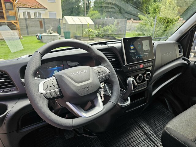 IVECO Daily 35S18HA8V DOKA Snoeks Mixto Hi-Matic 16m³ - Xe van chở hàng, Xe tải van: hình 4 IVECO Daily 35S18HA8V DOKA Snoeks Mixto Hi-Matic 16m³ - Xe van chở hàng, Xe tải van: hình 4