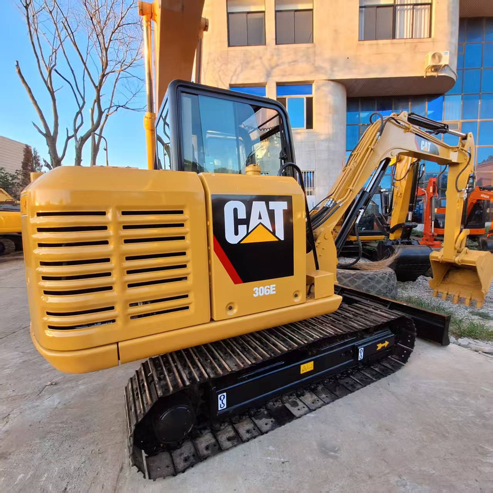 CAT 306E Excavator - Máy xúc mini: hình 3 CAT 306E Excavator - Máy xúc mini: hình 3