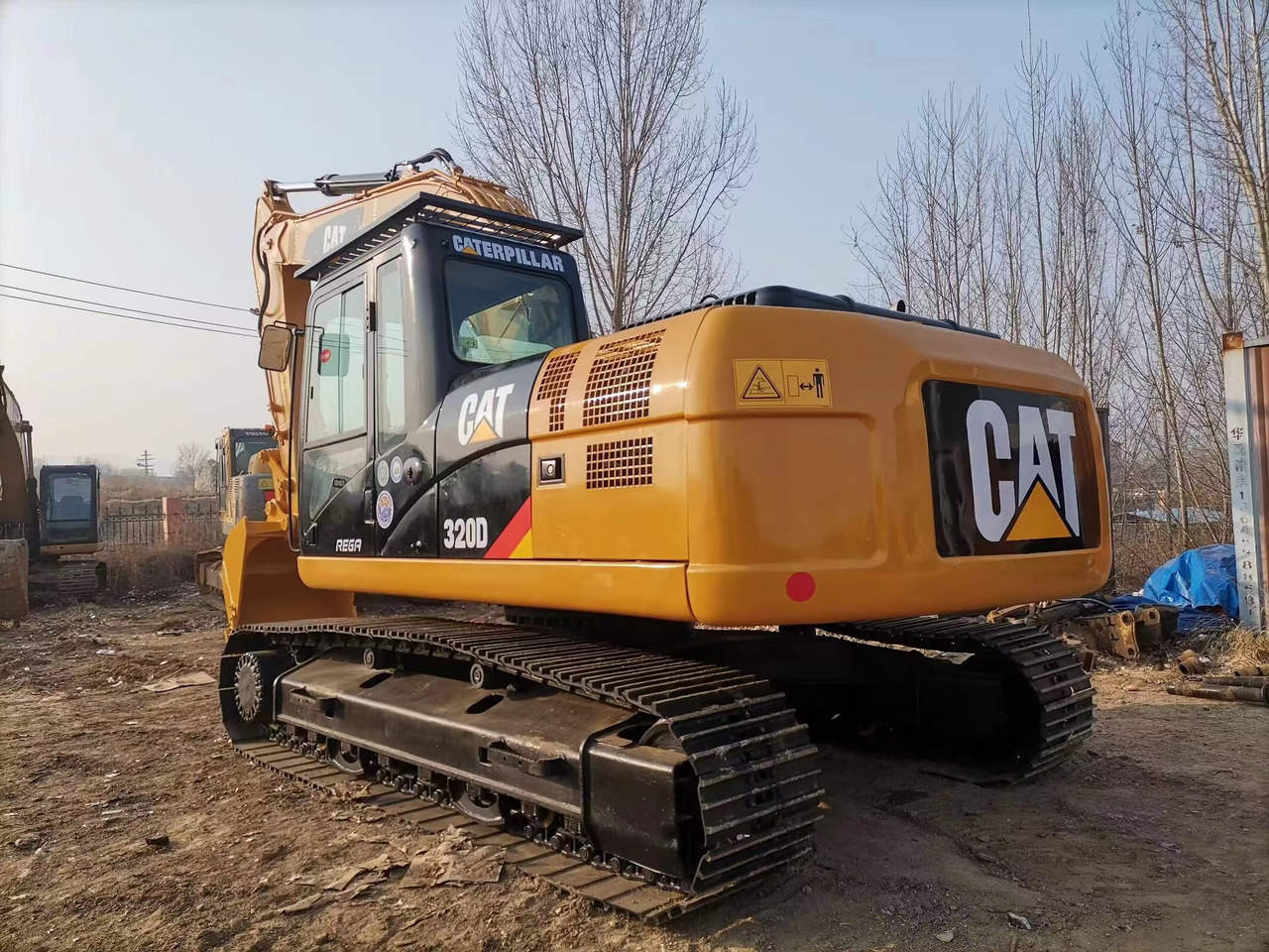CAT 320DL used excavator - Máy xúc bánh xích: hình 3 CAT 320DL used excavator - Máy xúc bánh xích: hình 3