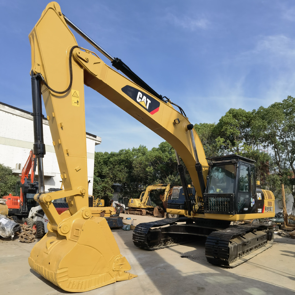 CAT 330D Excavator - Máy xúc bánh xích: hình 1 CAT 330D Excavator - Máy xúc bánh xích: hình 1