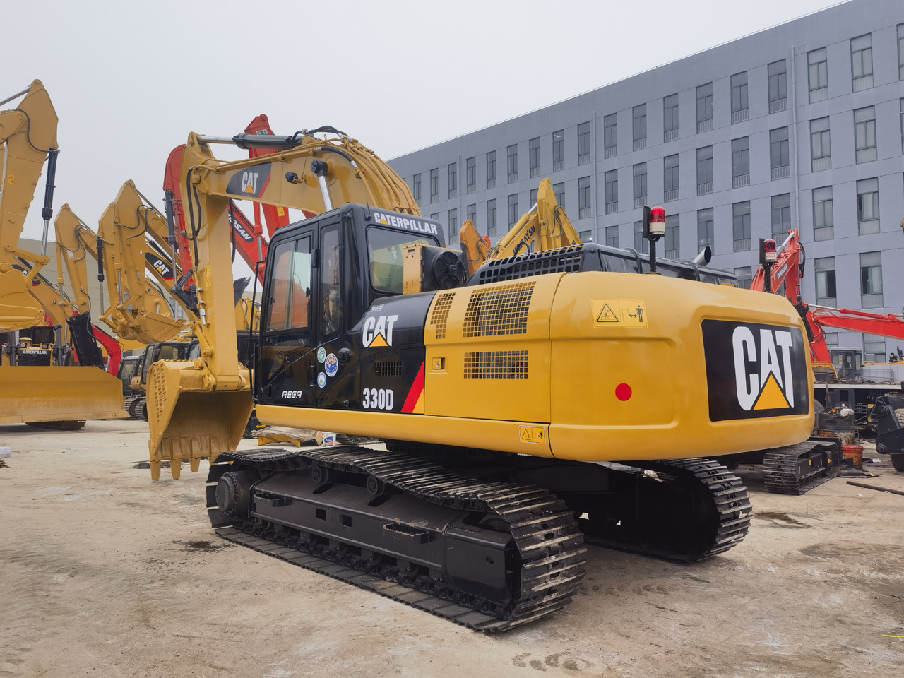 CAT 330D Excavator - Máy xúc bánh xích: hình 3 CAT 330D Excavator - Máy xúc bánh xích: hình 3