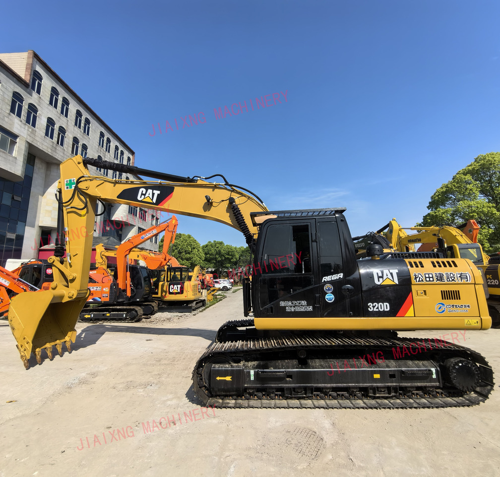 CAT320D EXCAVATOR - Máy xúc bánh xích: hình 1 CAT320D EXCAVATOR - Máy xúc bánh xích: hình 1