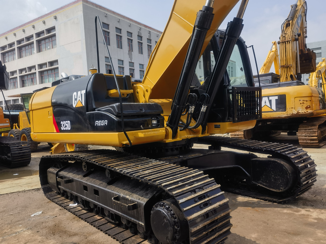 CATERPILLAR CAT 325D Excavator - Máy xúc bánh xích: hình 4 CATERPILLAR CAT 325D Excavator - Máy xúc bánh xích: hình 4
