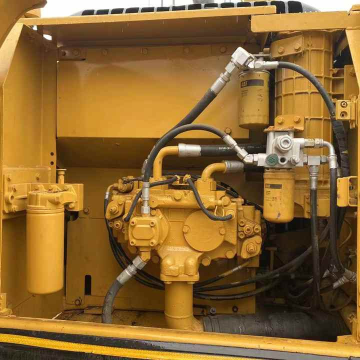 Máy xúc bánh xích Caterpillar Excavator Original Japan 320d2 Digger CAT 320d2 Good Condition high quality for sale: hình 6