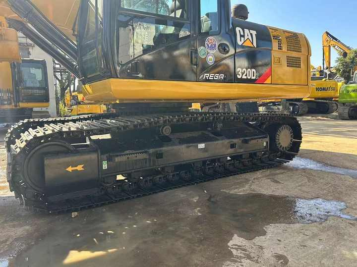 Cheap used excavators machine cat 320d2 for sale caterpillar machinery used excavator caterpillar - Máy xúc bánh xích: hình 2 Cheap used excavators machine cat 320d2 for sale caterpillar machinery used excavator caterpillar - Máy xúc bánh xích: hình 2