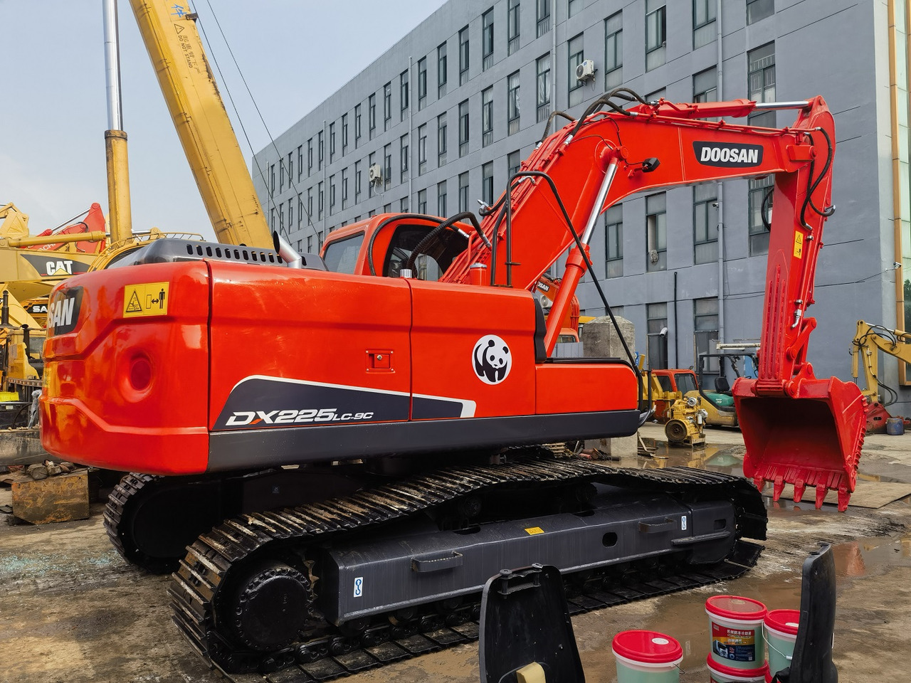 DOOSAN Doosan DX225LC Crawler excavator - Máy xúc bánh xích: hình 1 DOOSAN Doosan DX225LC Crawler excavator - Máy xúc bánh xích: hình 1