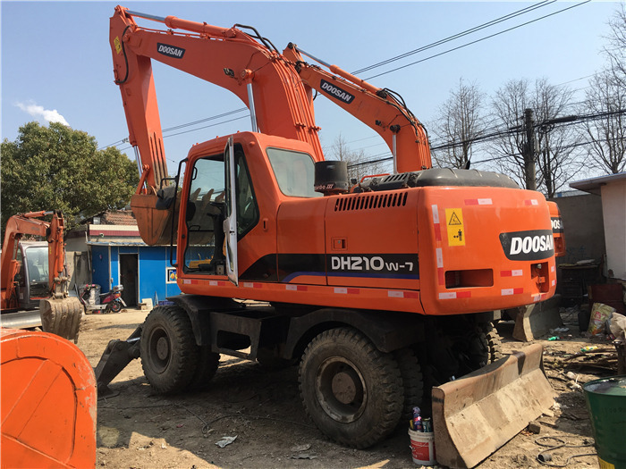Doosan DH210w-7 wheel excavator - Máy xúc bánh lốp: hình 4 Doosan DH210w-7 wheel excavator - Máy xúc bánh lốp: hình 4