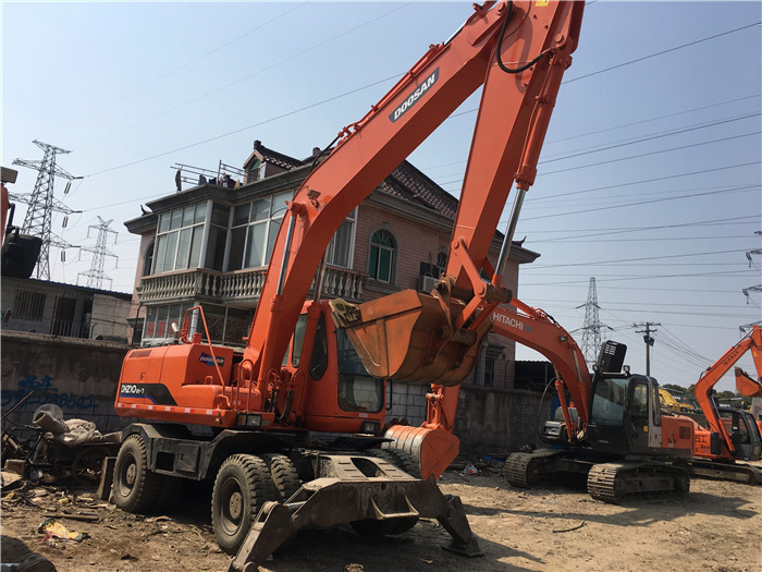 Doosan DH210w-7 wheel excavator - Máy xúc bánh lốp: hình 5 Doosan DH210w-7 wheel excavator - Máy xúc bánh lốp: hình 5
