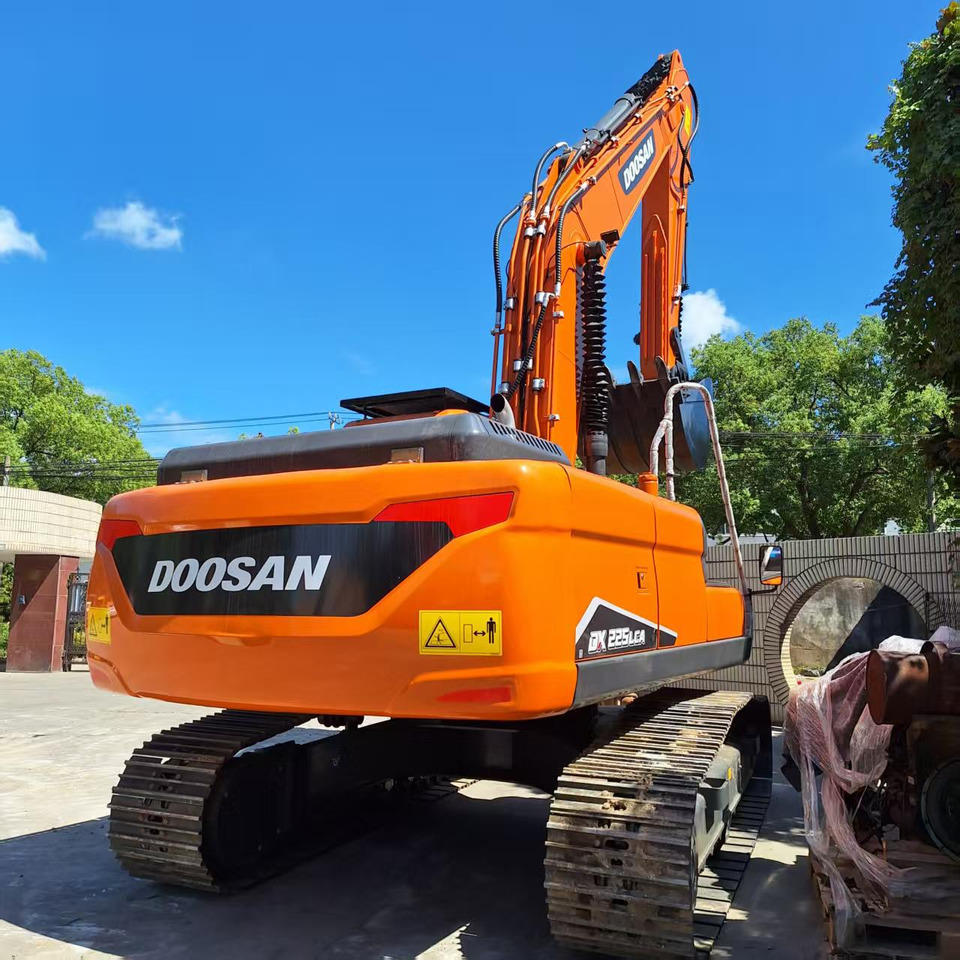 Doosan Dx225LCA Crawler Excavator - Máy xúc bánh xích: hình 1 Doosan Dx225LCA Crawler Excavator - Máy xúc bánh xích: hình 1