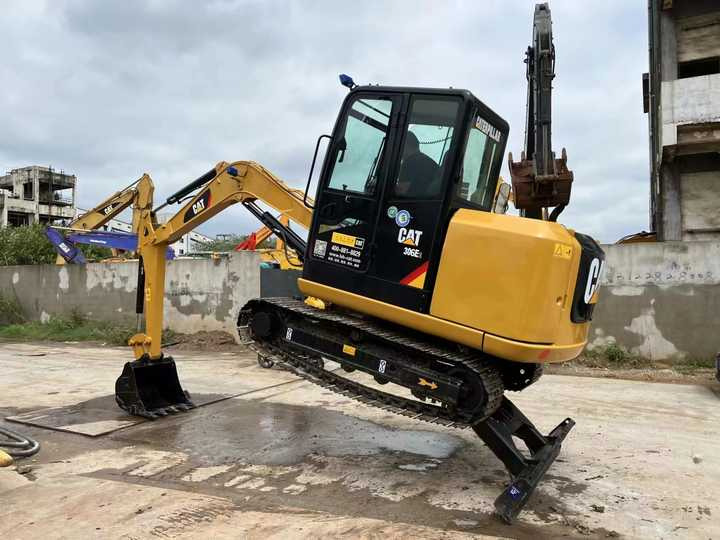 Good condition high quality original design second hand excavator CAT306E2 cat 305.5 hydraulic crawler digger for sale - Máy xúc bánh xích: hình 5 Good condition high quality original design second hand excavator CAT306E2 cat 305.5 hydraulic crawler digger for sale - Máy xúc bánh xích: hình 5