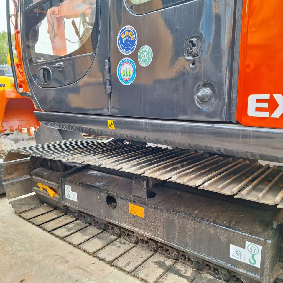 Hitachi EX60 Excavator - Máy xúc bánh xích: hình 4 Hitachi EX60 Excavator - Máy xúc bánh xích: hình 4