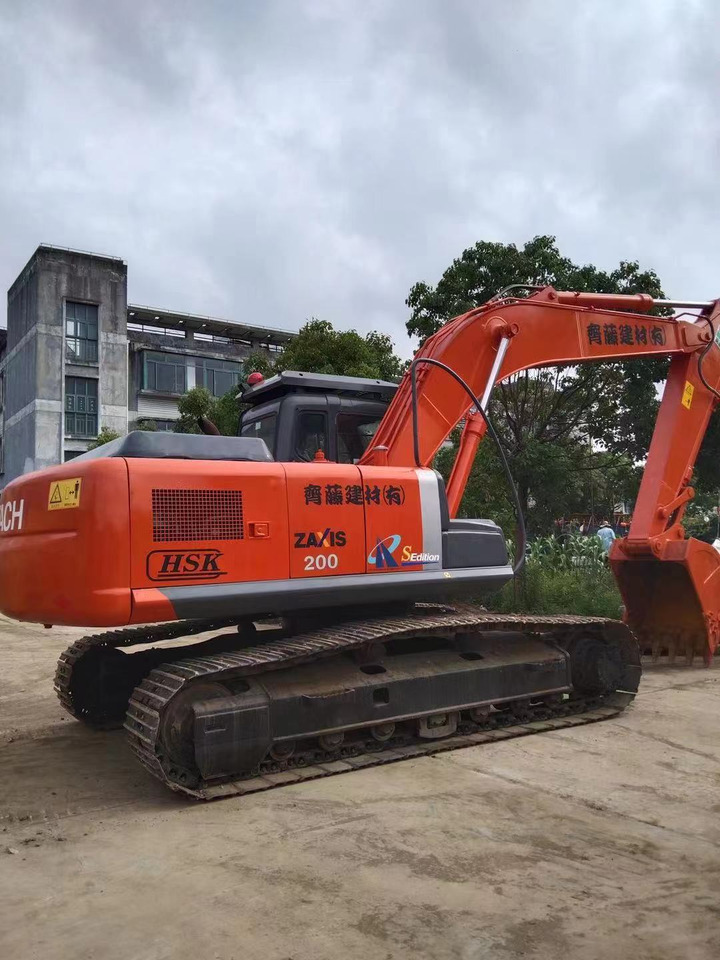 Hitachi ZX200 Excavator - Máy xúc bánh xích: hình 4 Hitachi ZX200 Excavator - Máy xúc bánh xích: hình 4