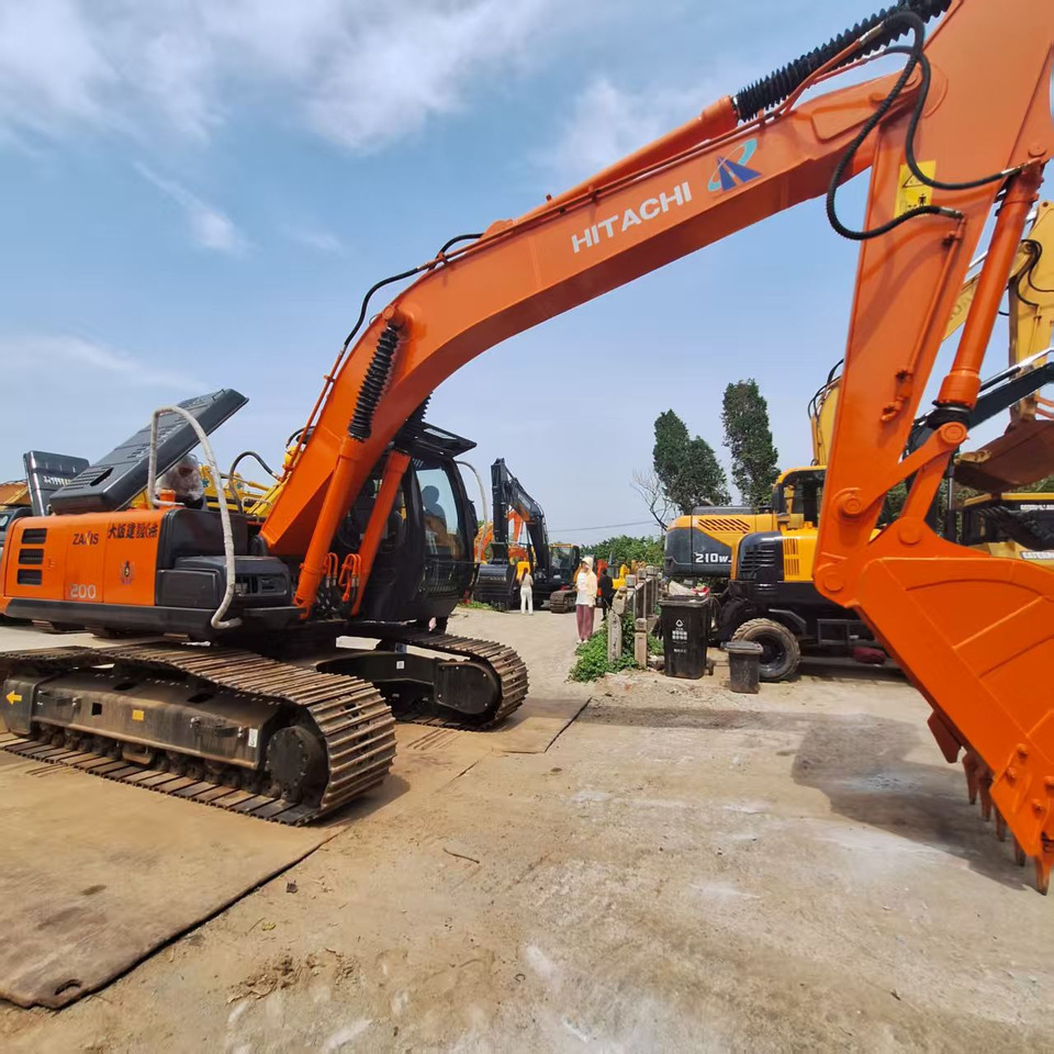 Hitachi ZX200G Excavator - Máy xúc bánh xích: hình 4 Hitachi ZX200G Excavator - Máy xúc bánh xích: hình 4