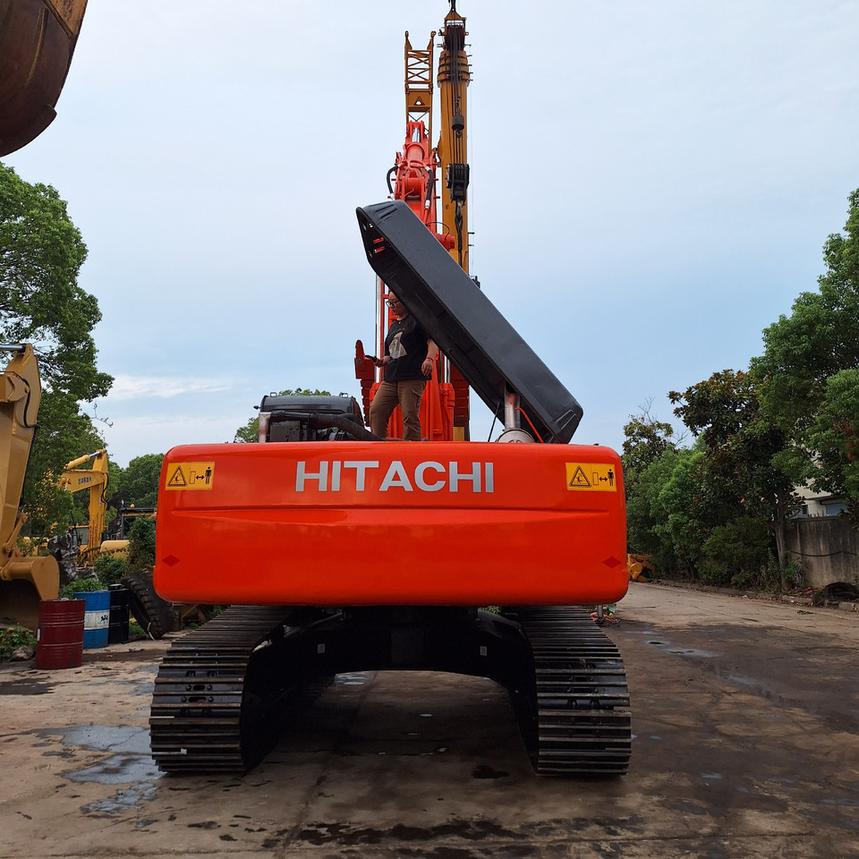 Hitachi ZX350G Excavator - Máy xúc bánh xích: hình 5 Hitachi ZX350G Excavator - Máy xúc bánh xích: hình 5