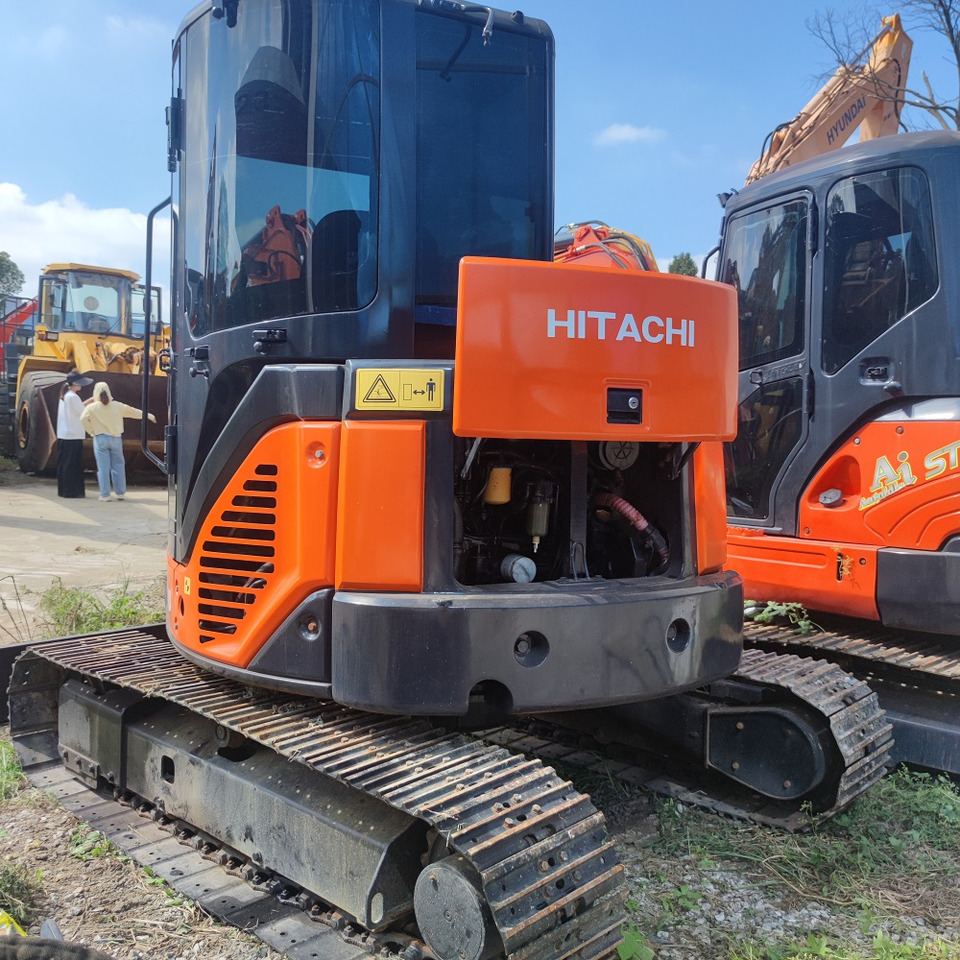 Hitachi ZX50U Excavator - Máy xúc bánh xích: hình 4 Hitachi ZX50U Excavator - Máy xúc bánh xích: hình 4