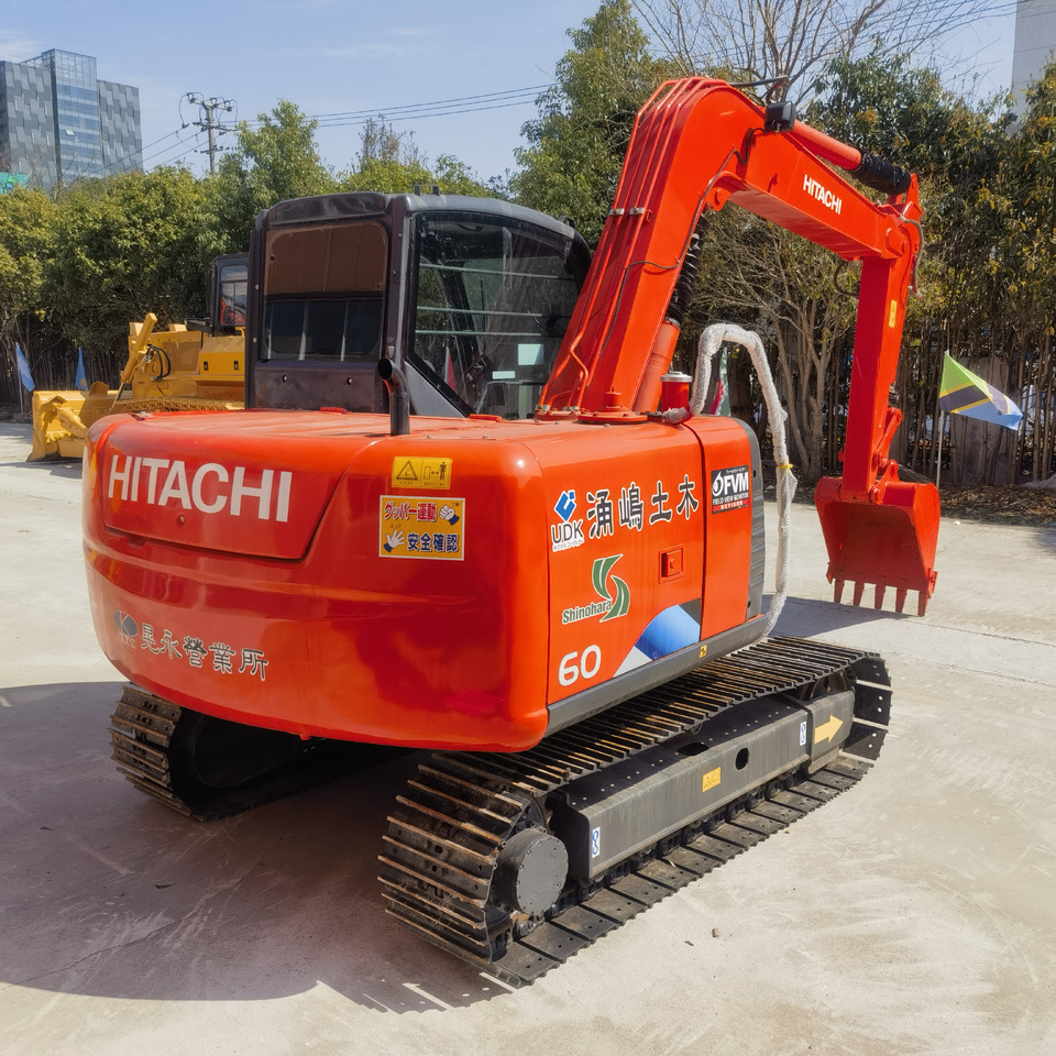 Hitachi ZX60 Excavator - Máy xúc bánh xích: hình 5 Hitachi ZX60 Excavator - Máy xúc bánh xích: hình 5