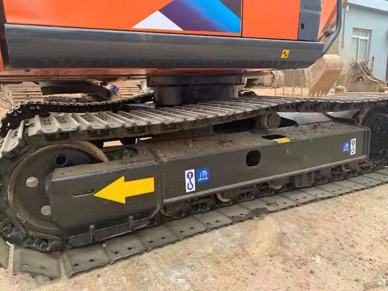 Hitachi ZX70 Excavator - Máy xúc bánh xích: hình 4 Hitachi ZX70 Excavator - Máy xúc bánh xích: hình 4