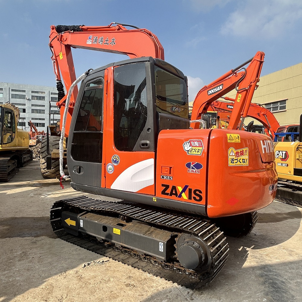 Hitachi ZX70 Excavator - Máy xúc mini: hình 3 Hitachi ZX70 Excavator - Máy xúc mini: hình 3